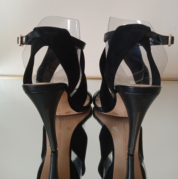 Vince Camuto Kalintie Black Leather Sandal Size 71/2 - Picture 5 of 11